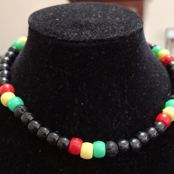 NECKLACE - Picture 1 of 4